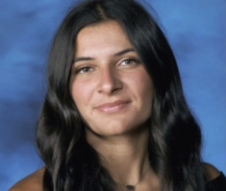 Raelynn Clark and Victoria Langley This Month's Shamrock Bank Honorees